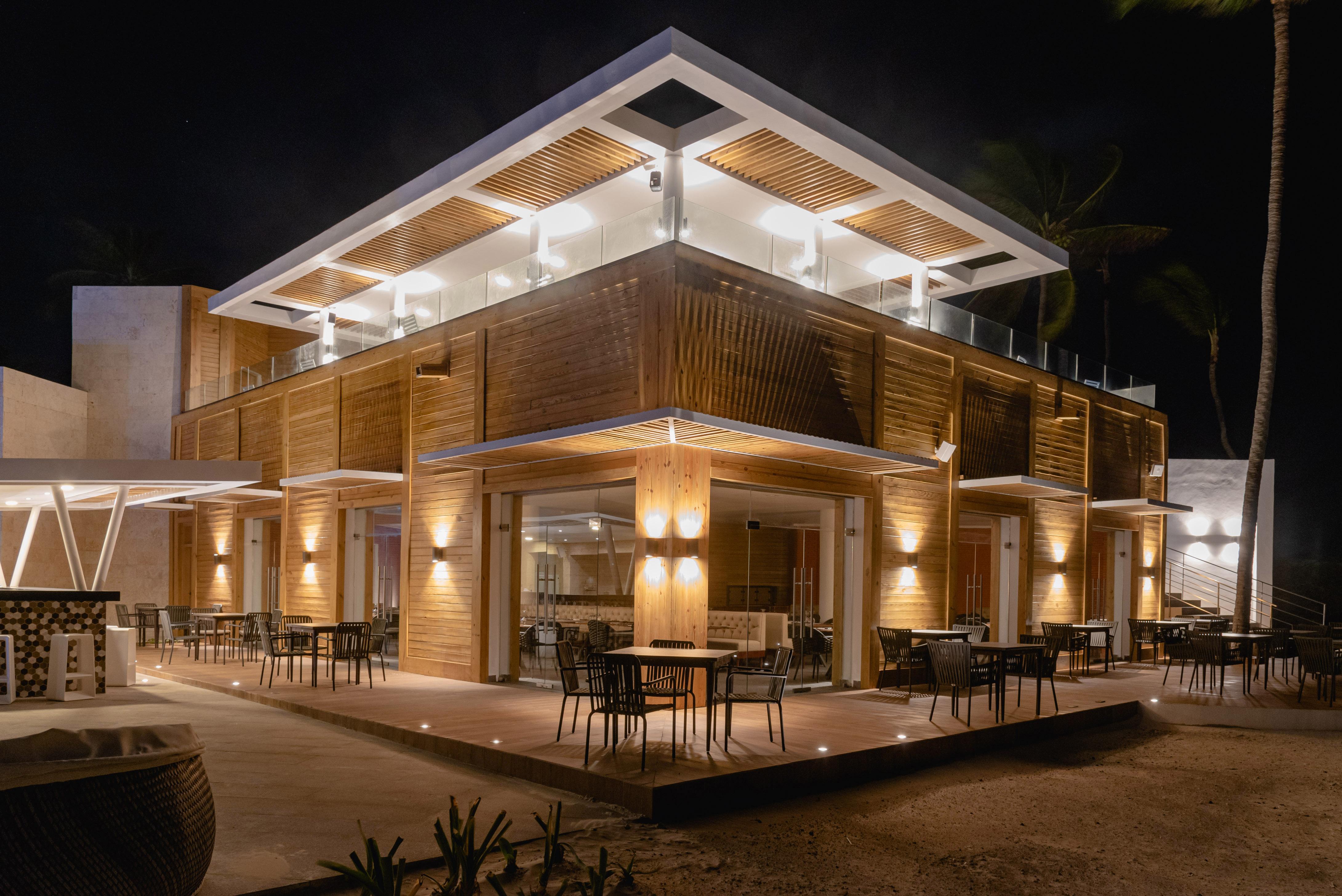 Grand Bavaro Princess (Adults Only) Zewnętrze zdjęcie The restaurant at the resort