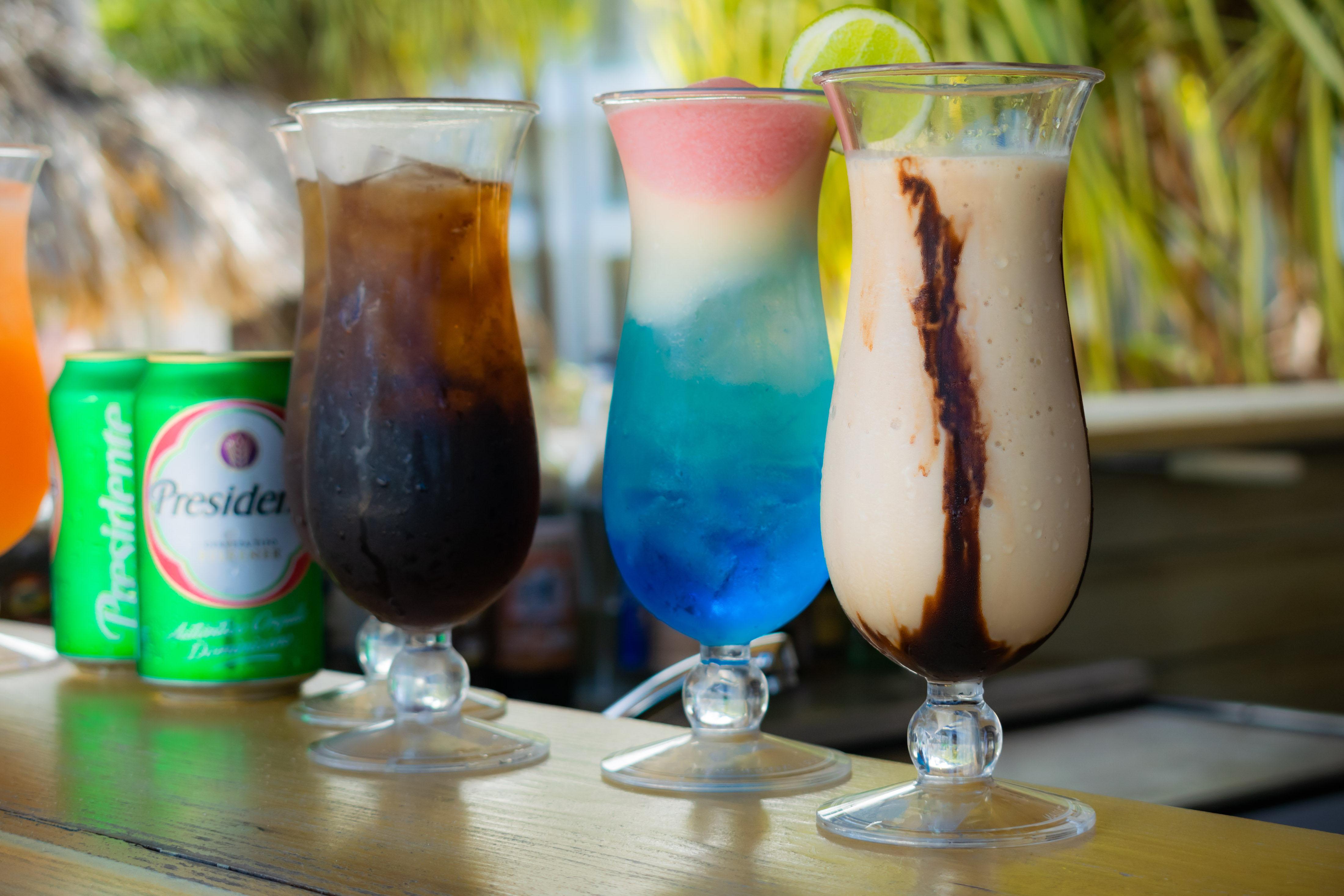Grand Bavaro Princess (Adults Only) Zewnętrze zdjęcie Various types of mai tai